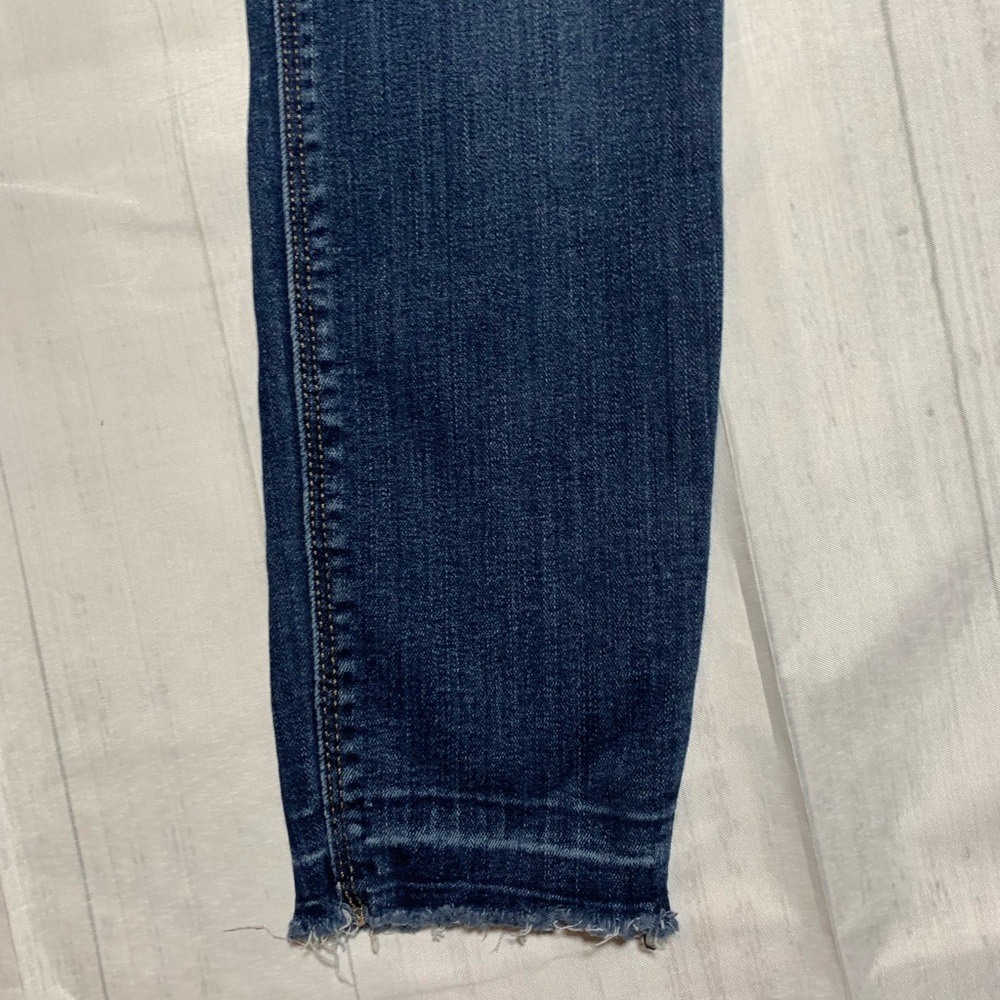 Lucky Brand Ava skinny. Size 2. - Picture 3 of 11